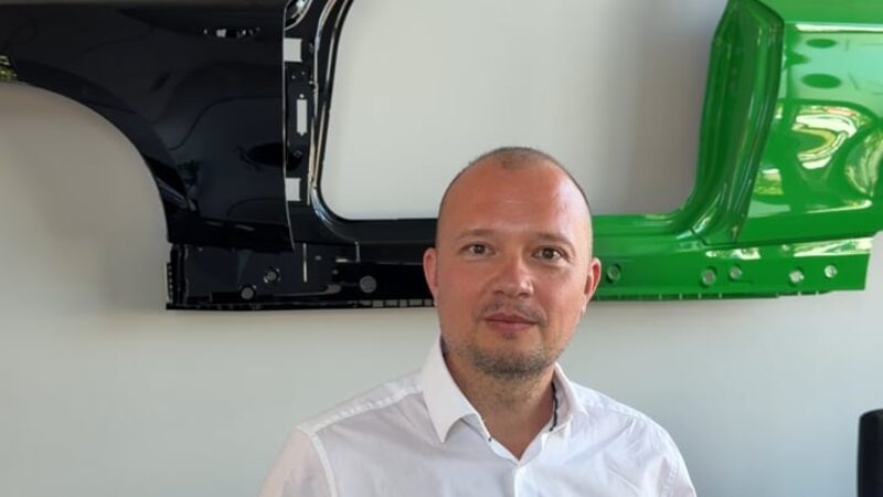 Video-Kundenstimme: Pawel Solowjew (Privatkunde) über den Kfz-Gutachter Alexander Fertig