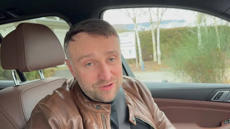 Video-Kundenstimme: Vitali Schell (Privatkunde) über den Kfz-Gutachter Alexander Fertig