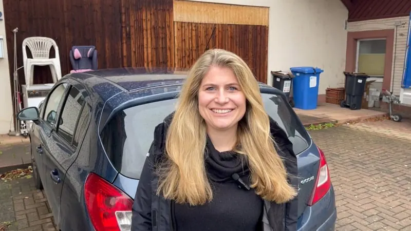 Video-Kundenstimme: Debora Neuer (Privatkundin) über den Kfz-Gutachter Alexander Fertig